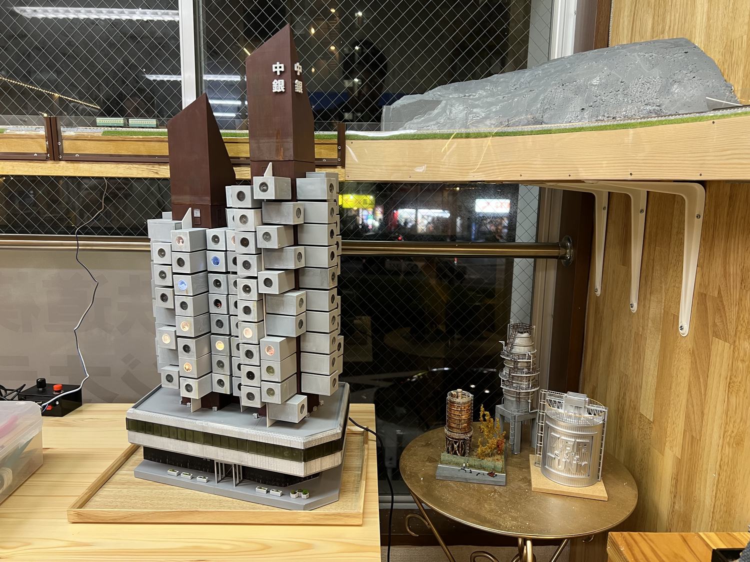 YFSに展示中の中銀カプセルタワービル